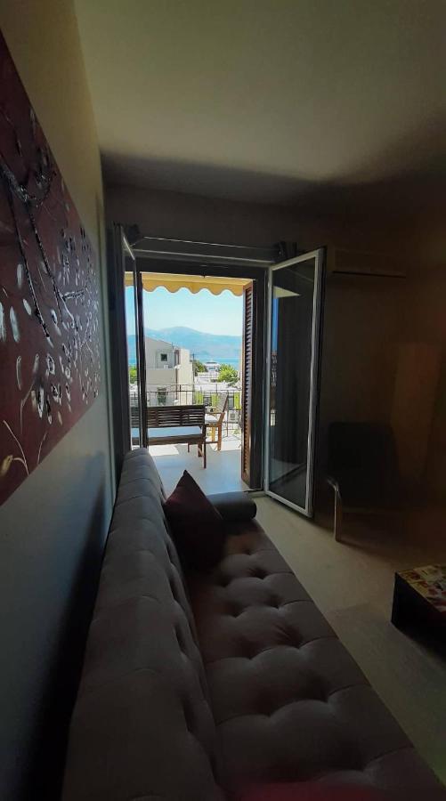 Tasias Apartments ลิคชูรี ภายนอก รูปภาพ