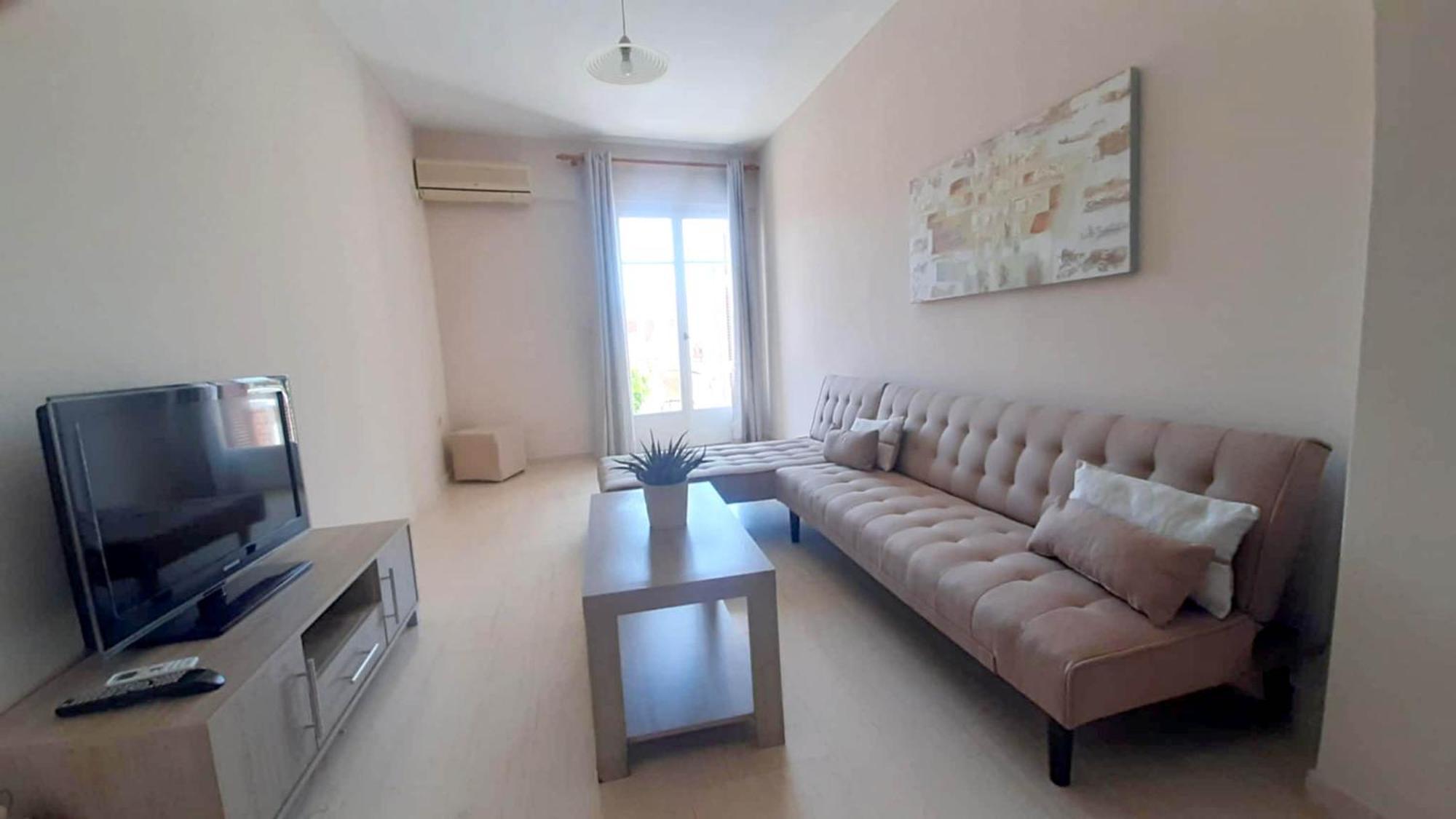 Tasias Apartments ลิคชูรี ภายนอก รูปภาพ