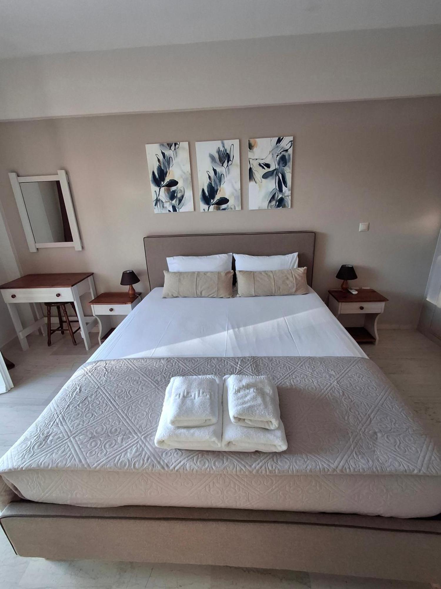 Tasias Apartments ลิคชูรี ภายนอก รูปภาพ