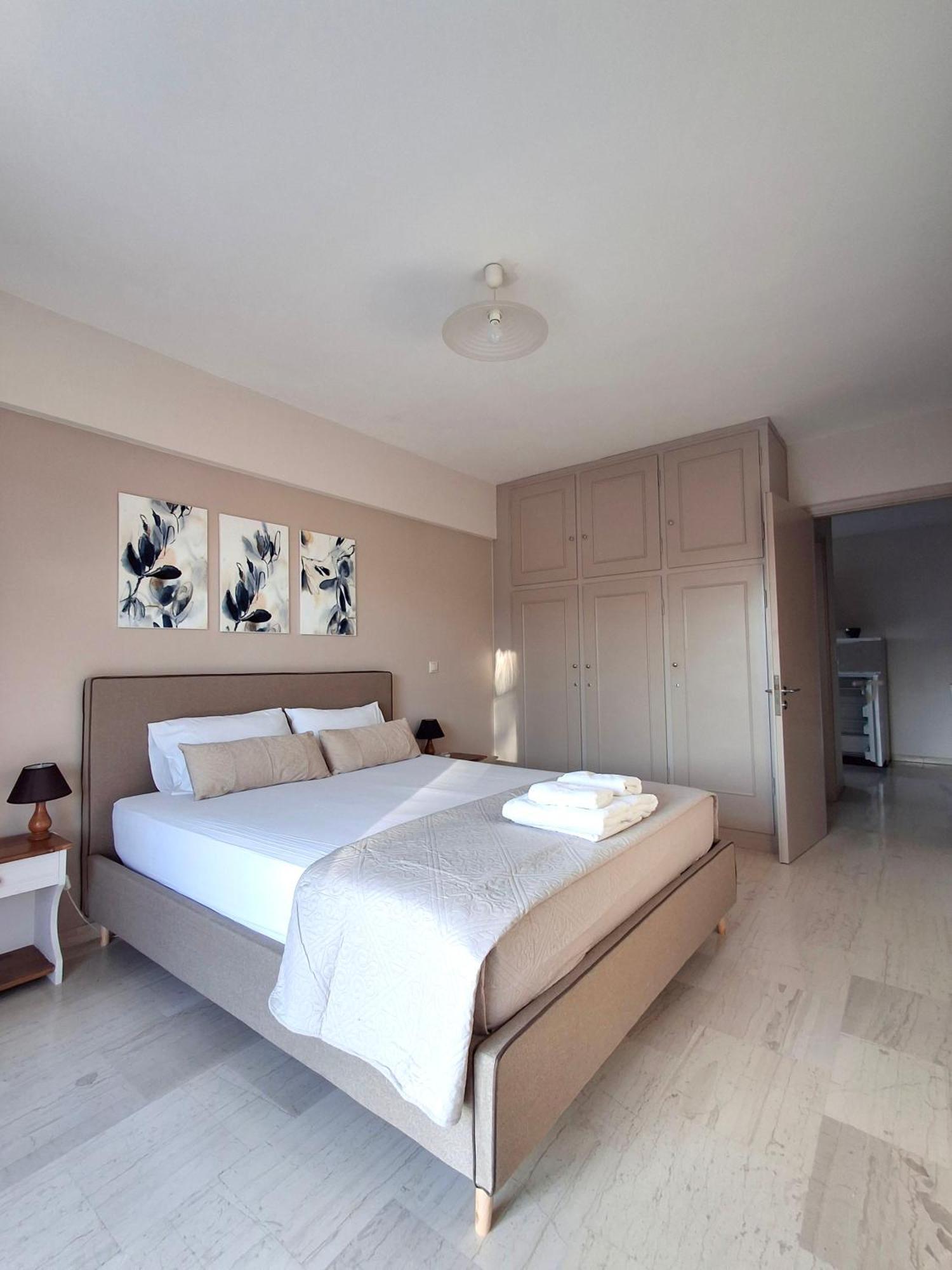 Tasias Apartments ลิคชูรี ภายนอก รูปภาพ